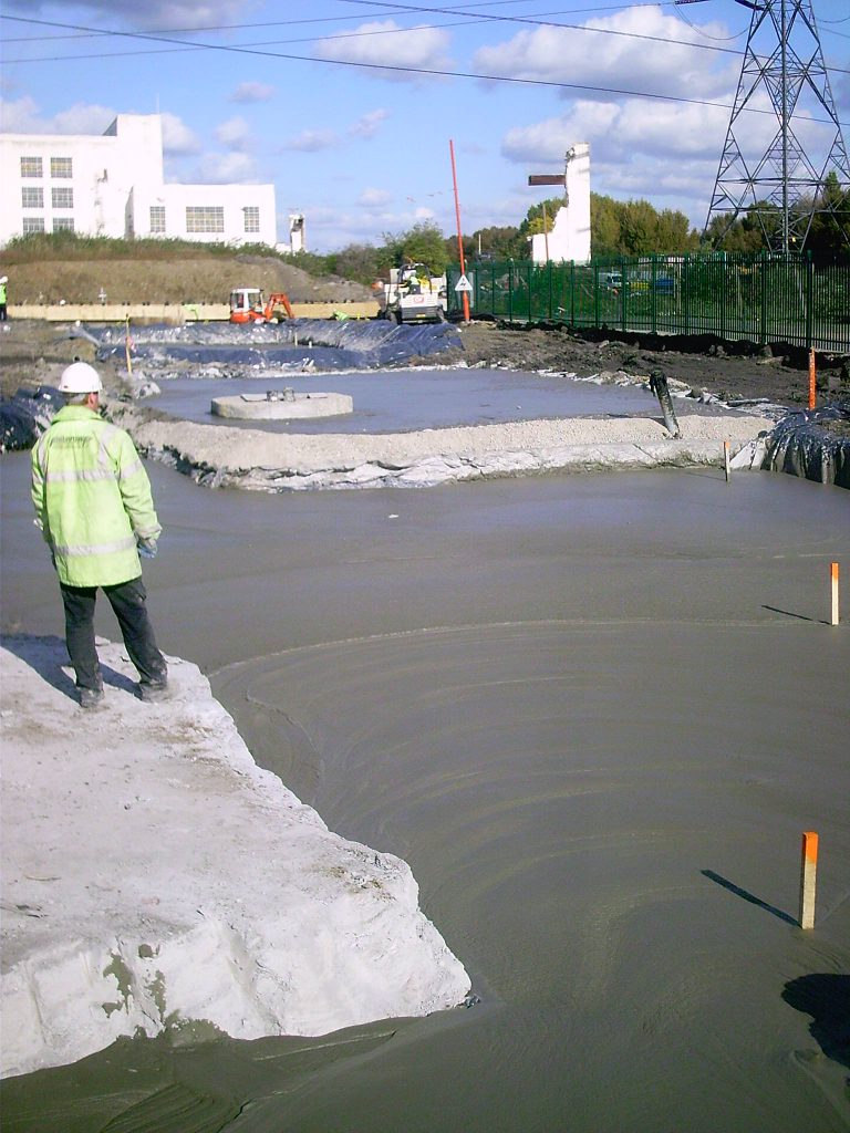 Fluid Foamed concrete filling many bays for road sub bases