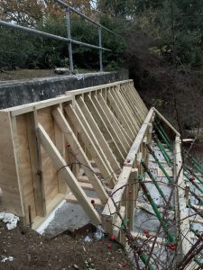 Final shuttering 200mm above the soffit of the deck